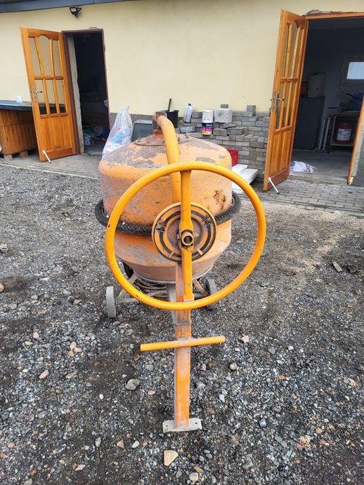 Sprzedam betoniarkę