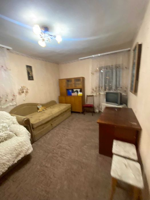 Продаж будинку з комунікаціями пригород Н
