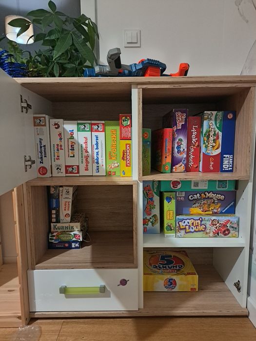 Sprzedam szafkę pokojowa