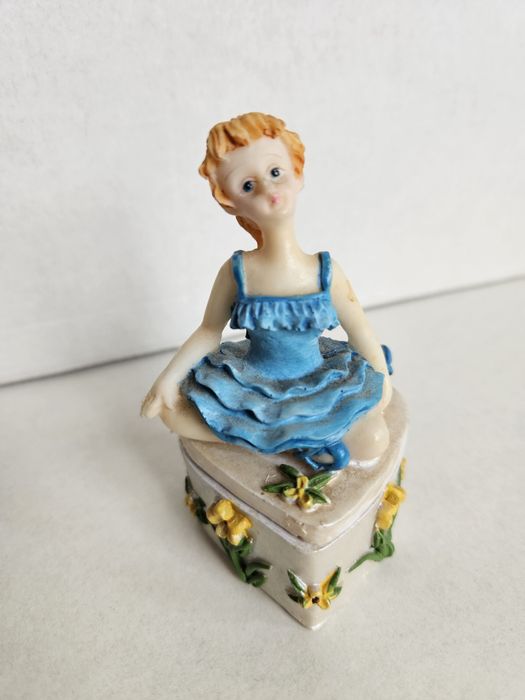 Caixinha Boneca Usada