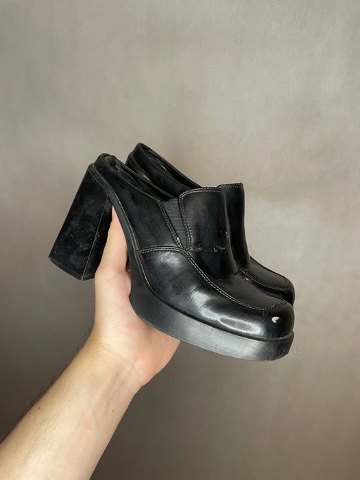 Buty na obcasie graceland 39