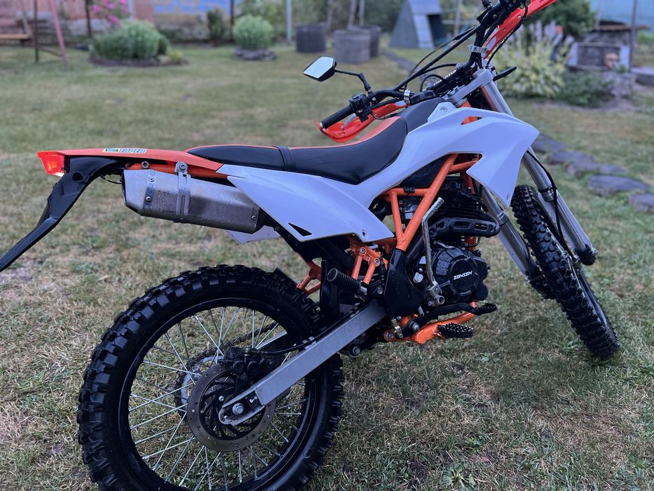 Продам мотоцикл crdx 200