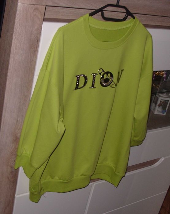 MEGI Bluza kolor _jabłuszko _Dion_ Agrafka cyrkonie_r. S/M/L