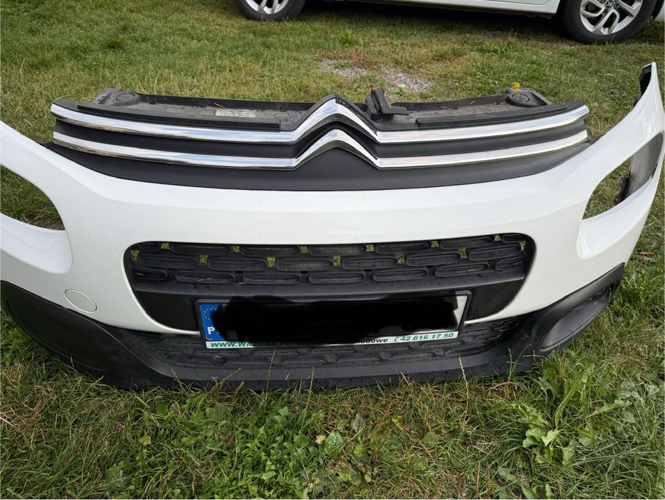 Grill Atrapa zderzaka znaczek Citroen c3 III 2016-