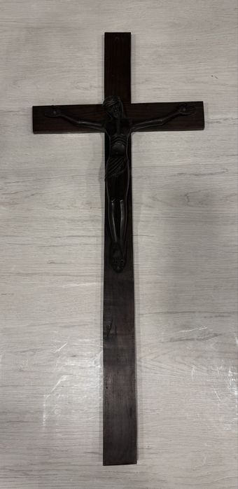 Crucifixo antigo grande em madeira (67cm)