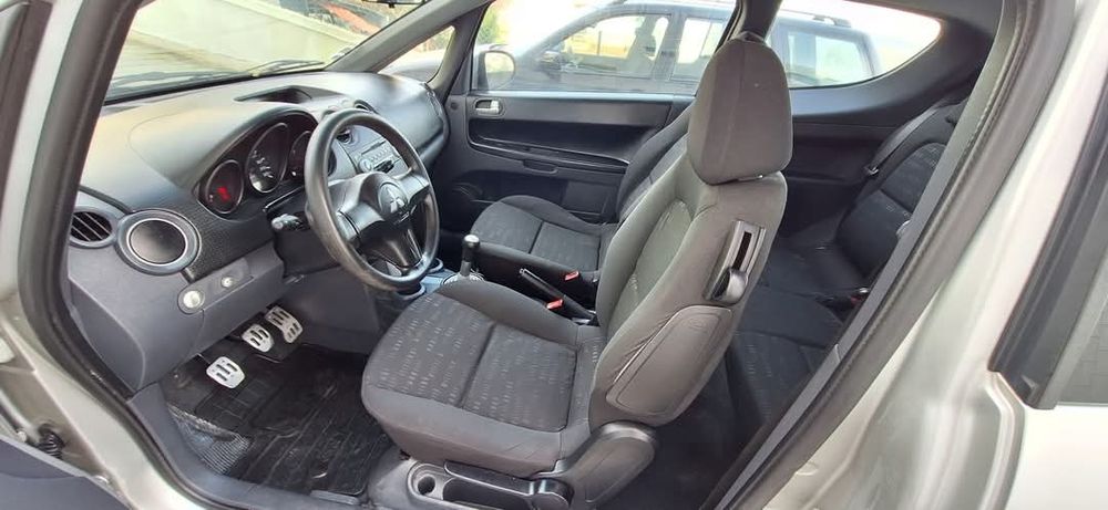 Mitsubishi colt 1.1