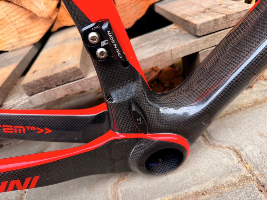 Frameset  szosowy Cipollini Bond aero  r.L