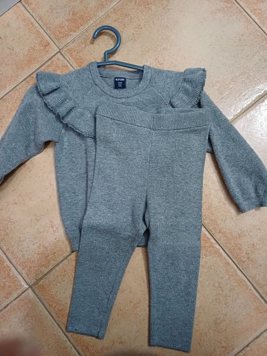 Conjunto de malha cinzento