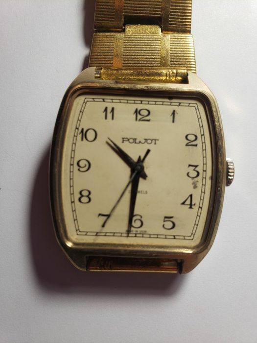 Чудовий годинник в позолоті "Луч" та багато інших