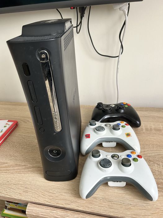 Продам xbox 360 б/у