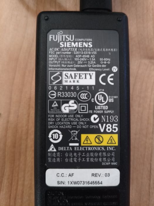 Carregador original Toshiba 20V 3.25A 65W l