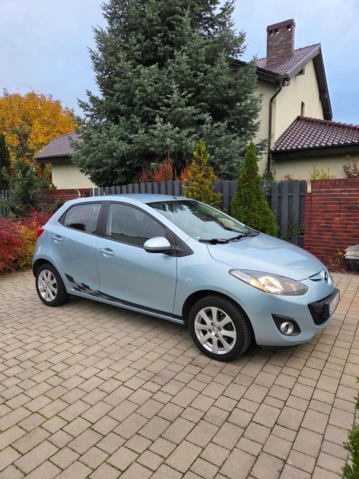 Mazda 2