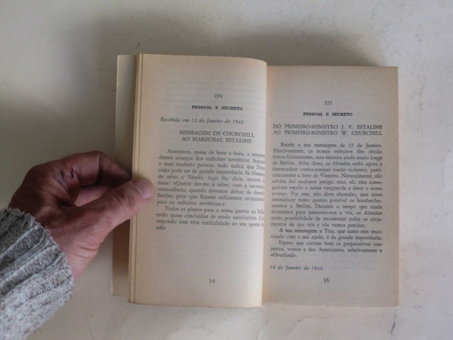 Correspondência de Guerra
de Churchill / Estaline
Volume II