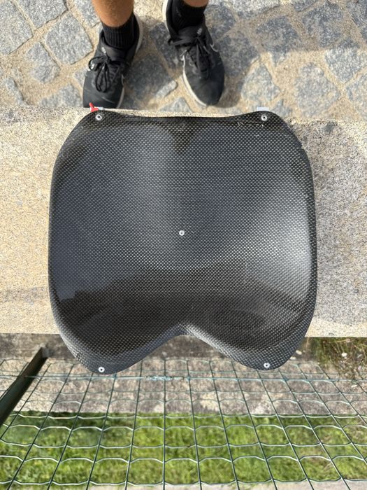 Banco k1 Nelo em carbono