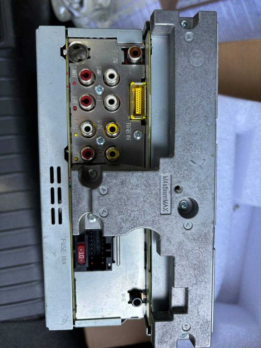 Автомагнітола Pioneer AVH-2300DVD