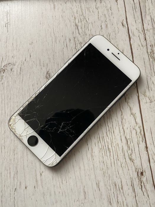 Iphone 7 32gb битий