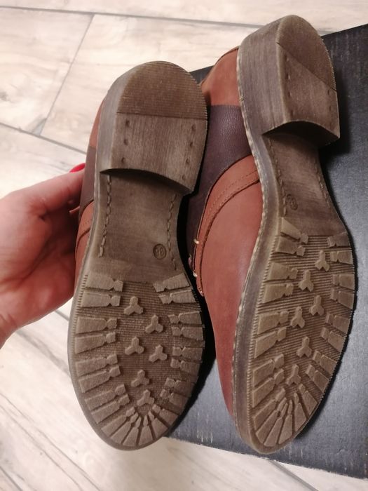 Skorzane trzewiki 36.