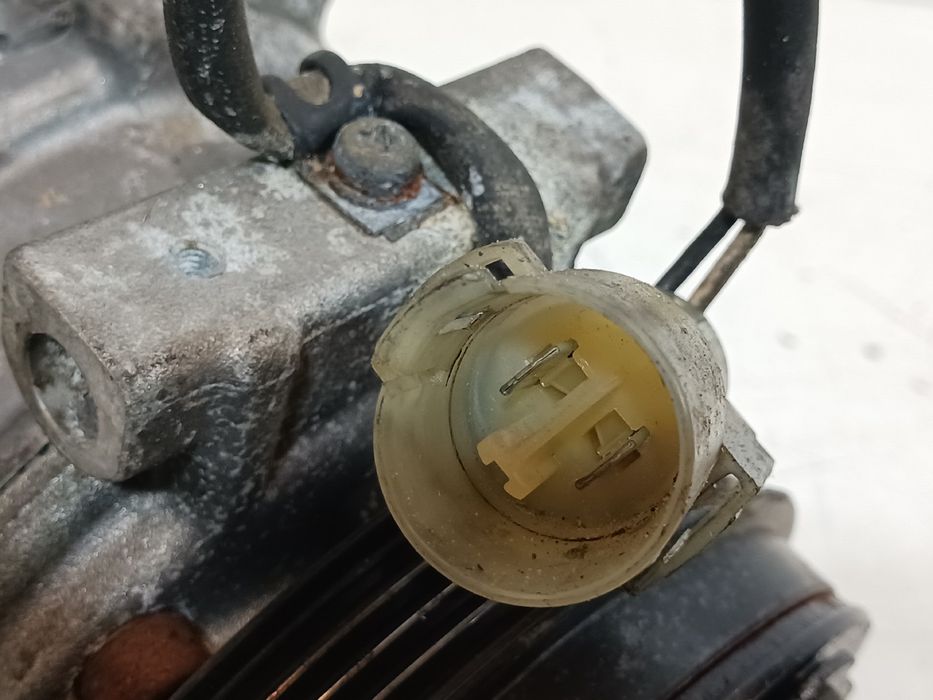 Compressor AC LAND ROVER Discovery I (LJ_)