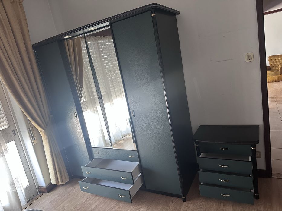 Moveis de sala, quarto, candeeiros, fogao e frigorifico