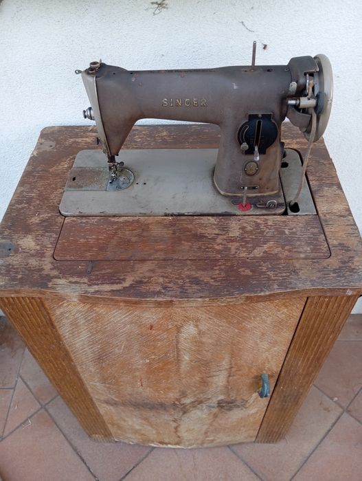 Máquina costura Singer
