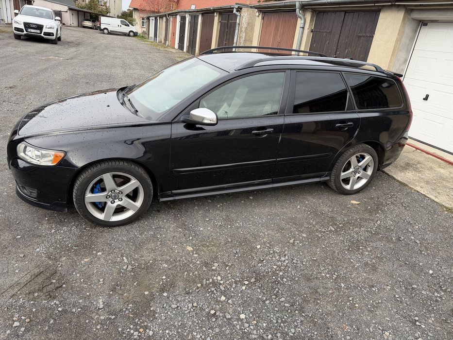 Volvo v50 2.0d r-design