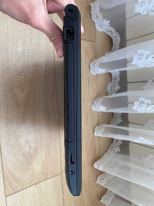 Ноутбук Toshiba Satellite Pro R50-B-12P (15.6, i5-4005, 8Gb, 1000Gb)