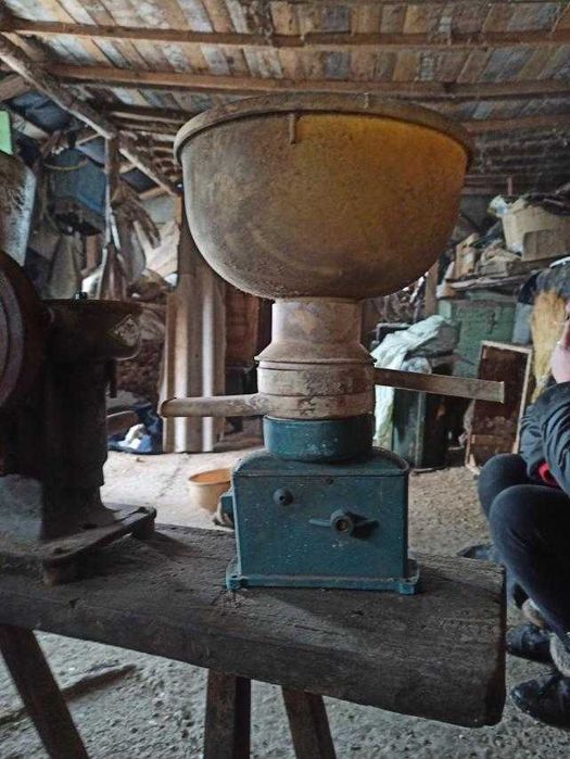 Сепаратор для молока советского виробництва