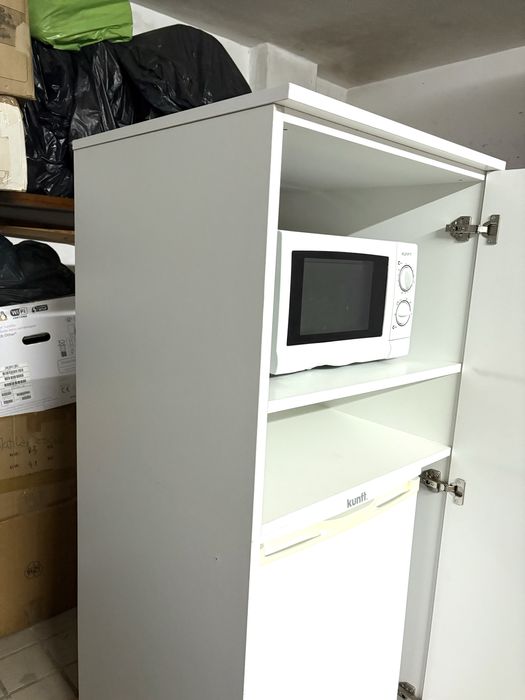 Movel de frigorifico e microondas de cozinha ou escritorio