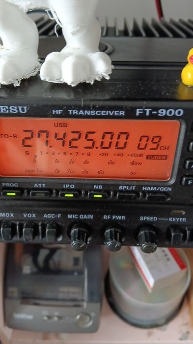 Rádio yaesu FT 900