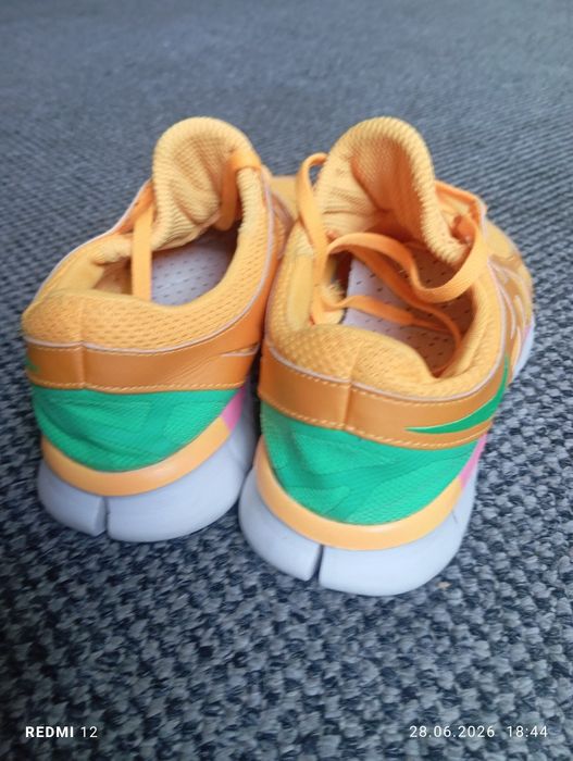 Buty damskie sportowe do biegania Nike Free Run 2 r. 38
