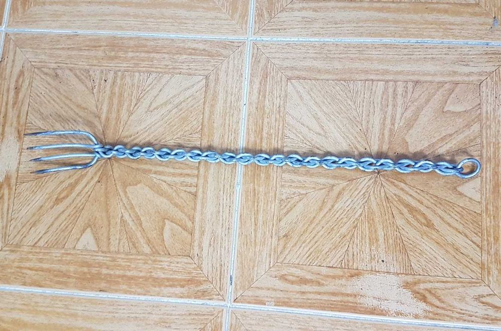 Garfo de artesanato para churrasco ou assados em metal