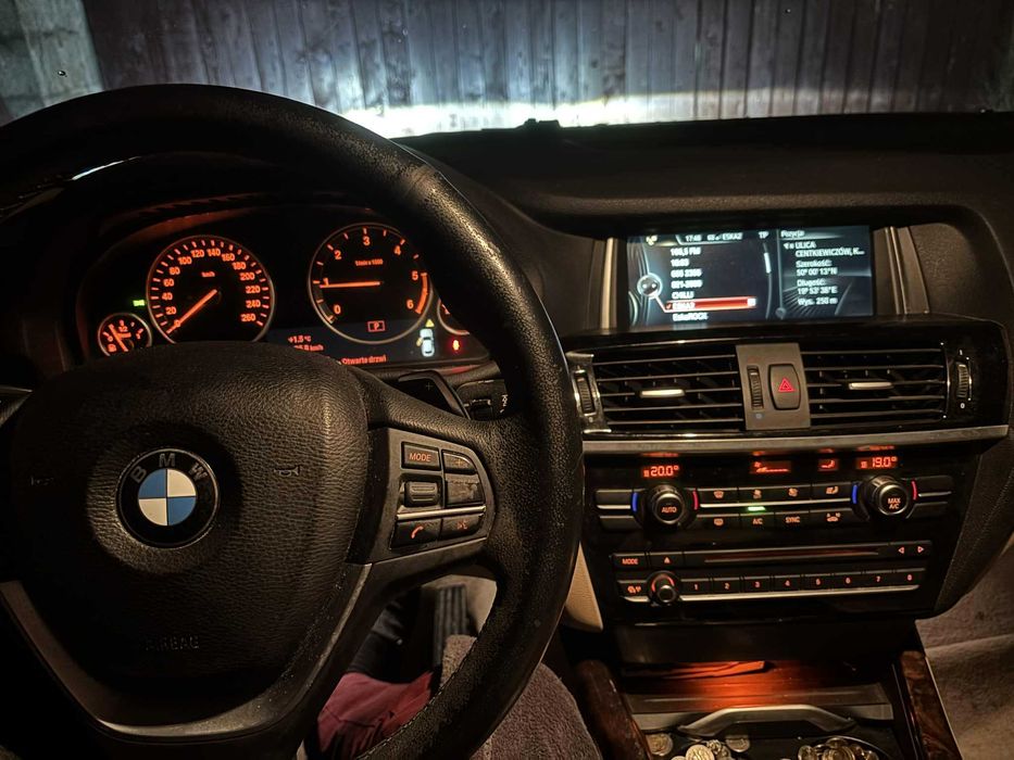 Eleganckie i zadbane BMW X4 Salon Polska