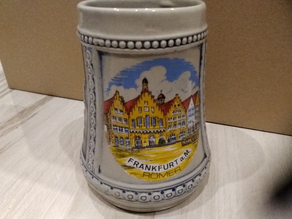 Stary kufel Frankfurt