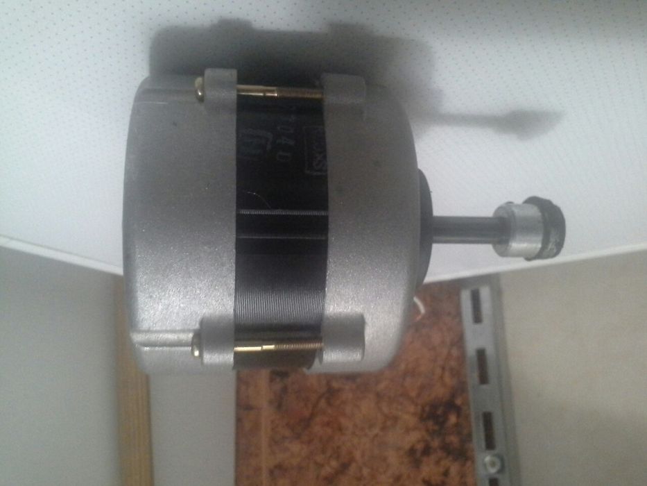 Двигатель(мотор) вентилятора внутреннего блока кондиционера SAMSUNG-18