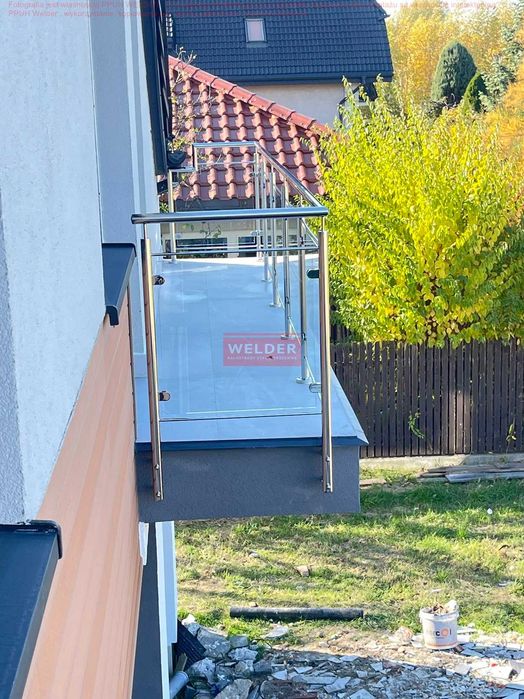 Balustrada Portfenetr Nierdzewna Szkło Balkon Harfa Malowana