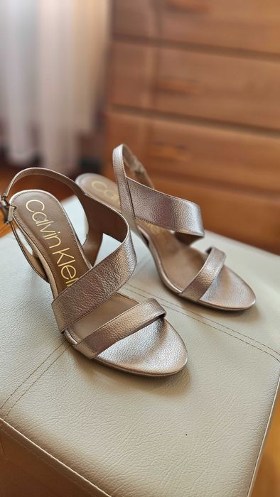 Босоножки американского бренда "Calvin Klein", оригинал