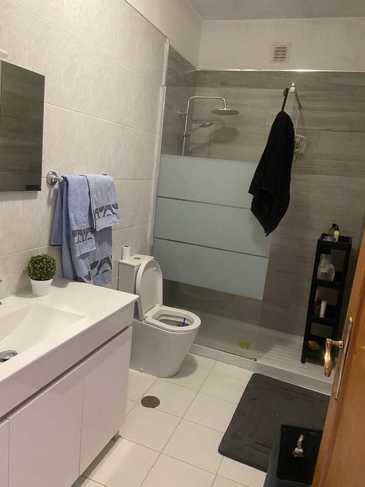 arrenda-se quarto zona universitaria