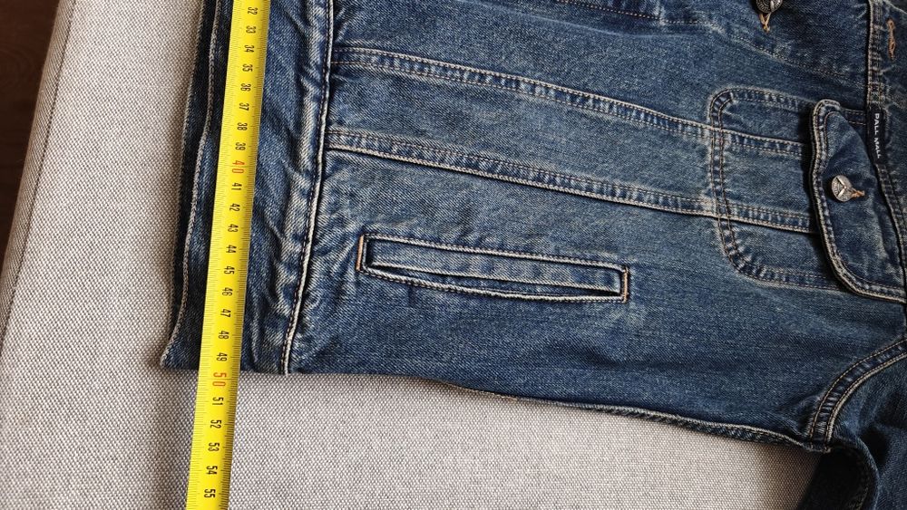 Куртка мужская джинсовая.