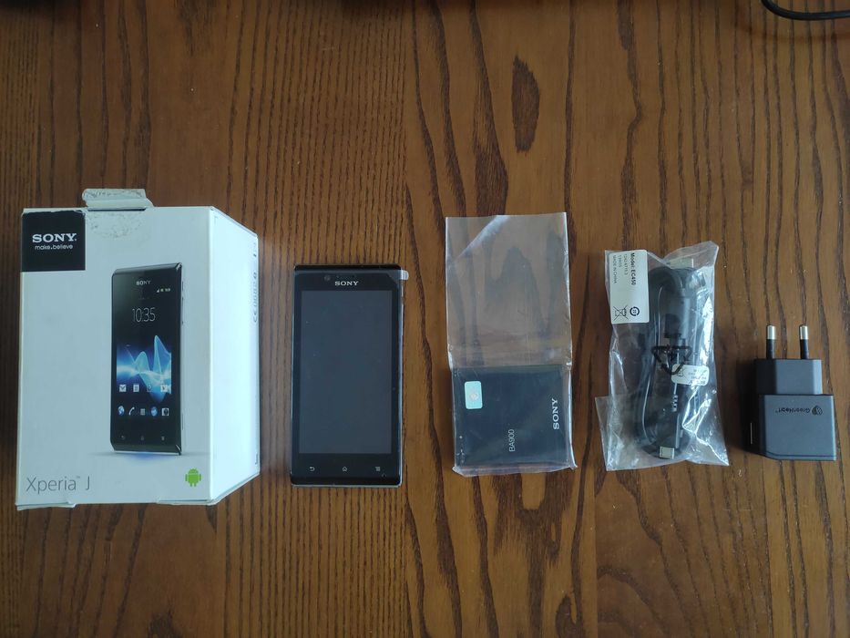 Sony Xperia J ST26i NOWY z ładowarką