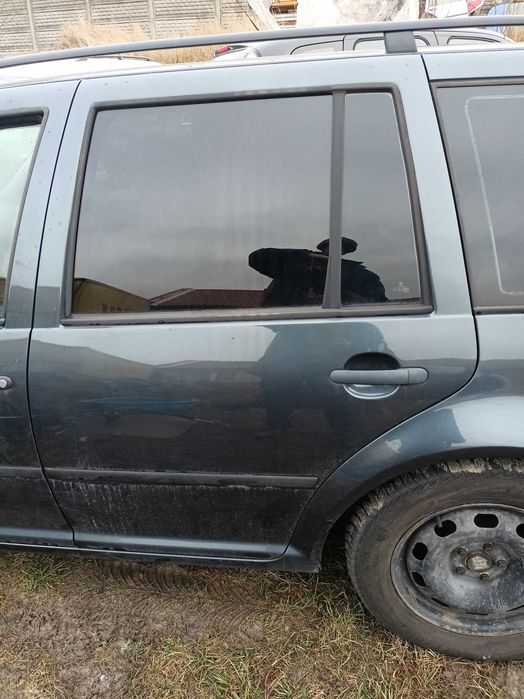 vw golf 4 bora wersja 5 drzwi LC7V