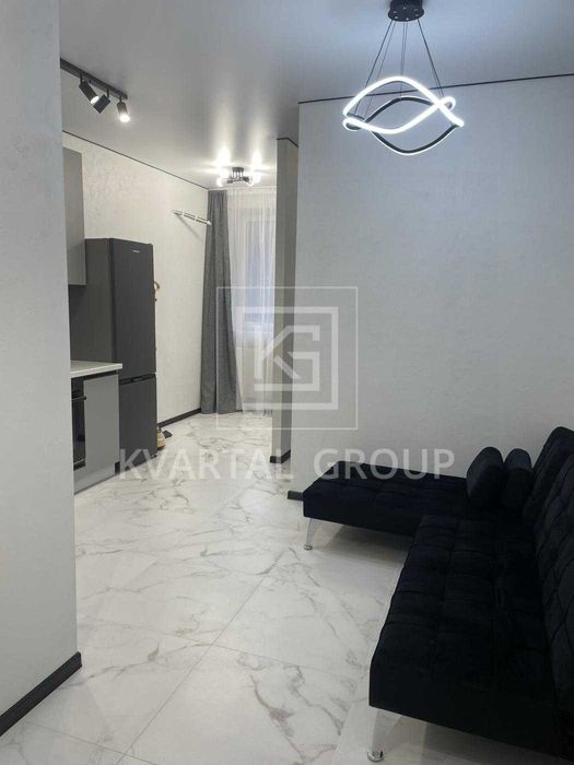 Продаж однокімнатної квартири з новим якісним ремонтом. Без комісії.