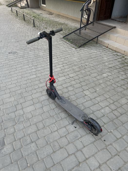 Електросамокат Xiaomi M365 б/у