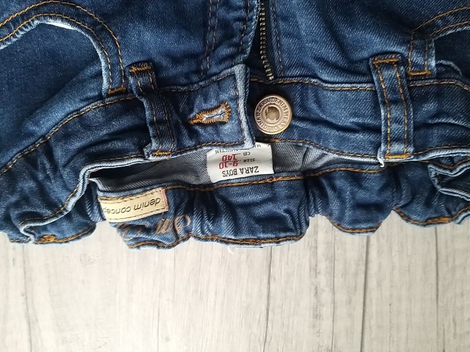 Jeansy Zara 140 granatowe