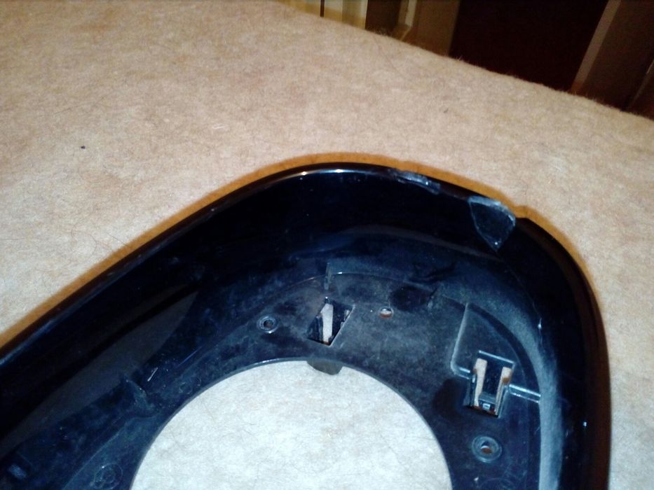 Корпуса зеркал на БМВ Е82 с дефектами