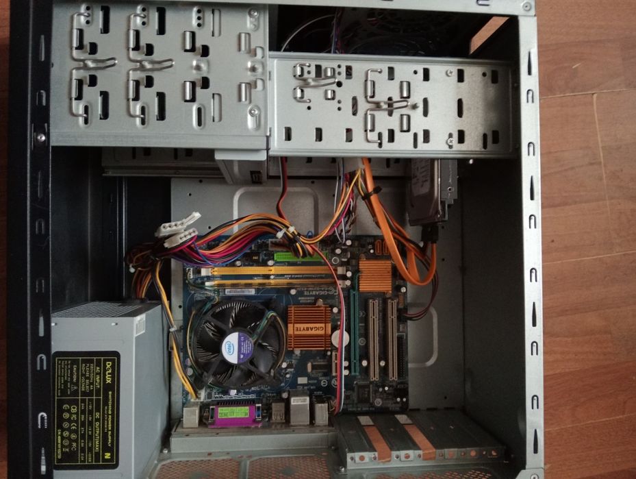 Системный блок компьютера.