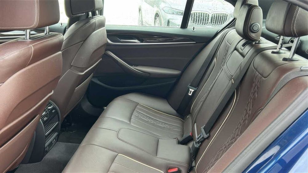 BMW 530e G30      2021