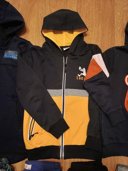 Bluzy i Spodnie chłopięce r. 134/140