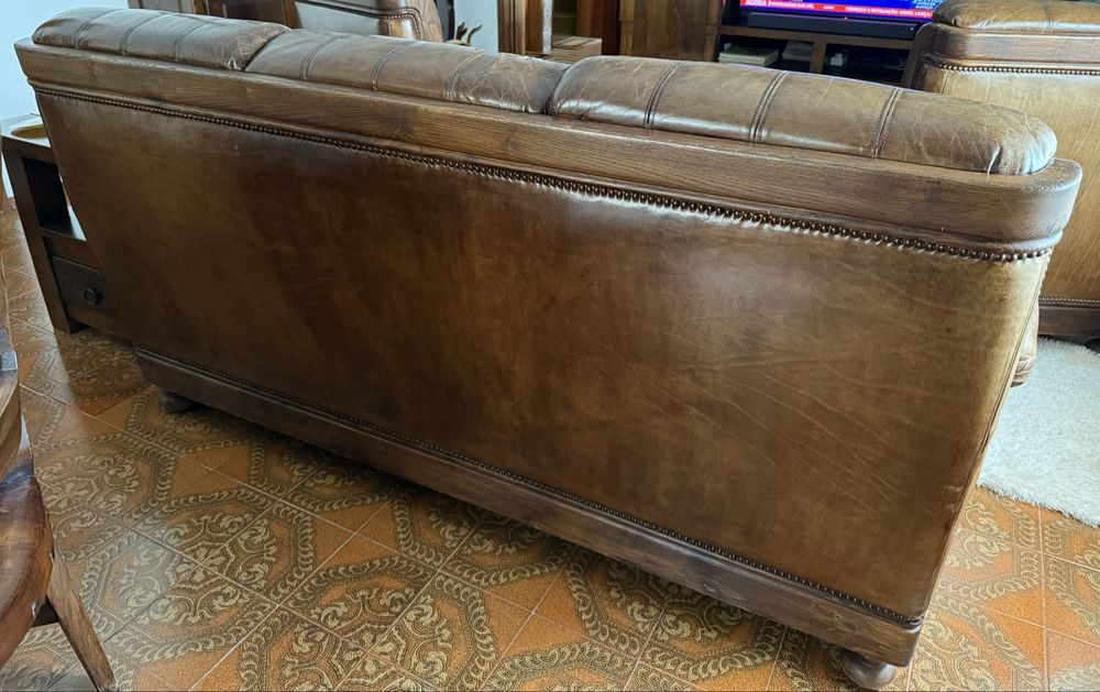 Sofás em pele verdadeira [estilo espanhol]