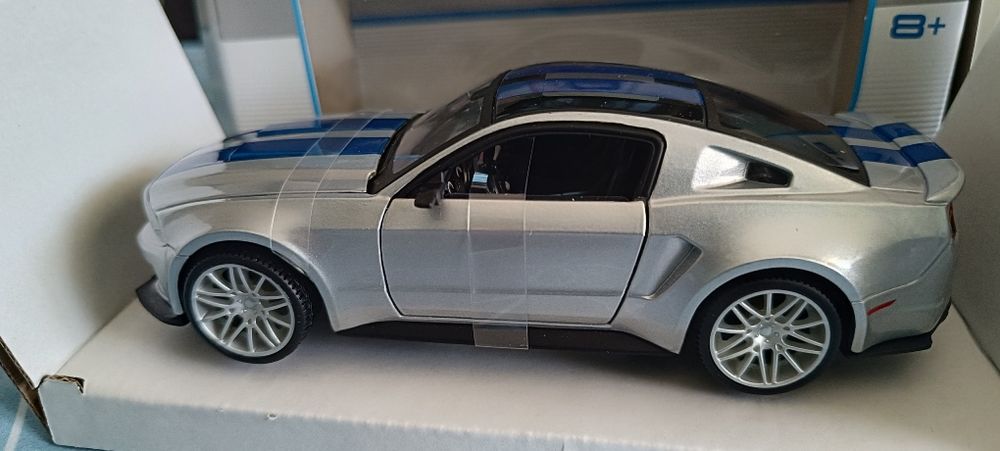 Ford Mustang Miniatura 1:24