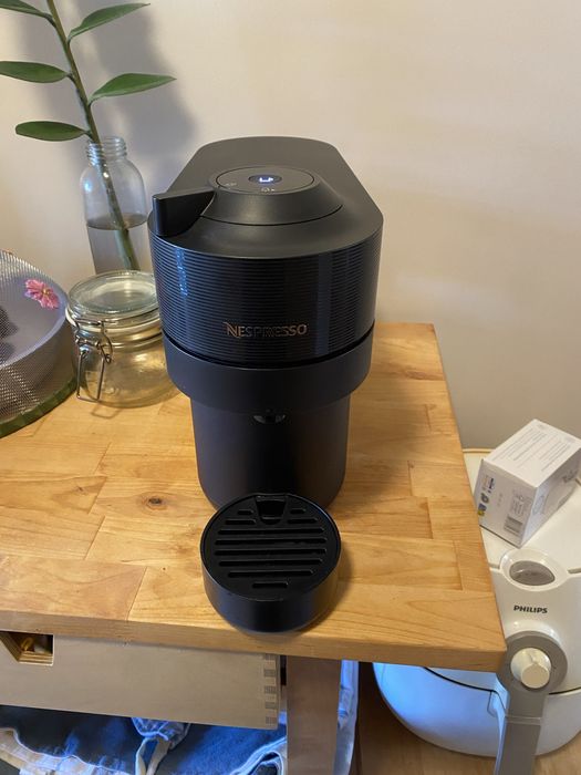 Máquina Nespresso Vertuo Pop Preta